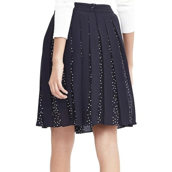 NWT: Banana Republic Pleated Dot Skirt - Picture 2 of 11